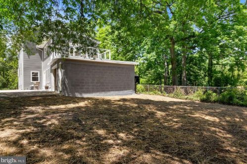 6511 Kansas Ln, Silver Spring MD  20912-4719 exterior