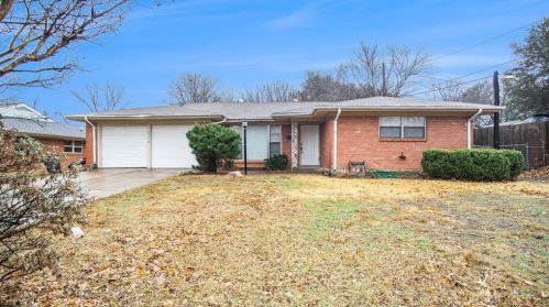 5921 Winifred Dr, Fort Worth TX  76133-2709 exterior