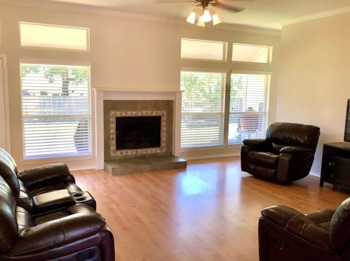 7316 Hidden Oaks Dr, Fort Worth TX  76182-3405 exterior
