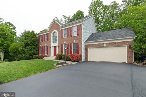 1839 Strickland Ct, Woodbridge, VA 22191-4559