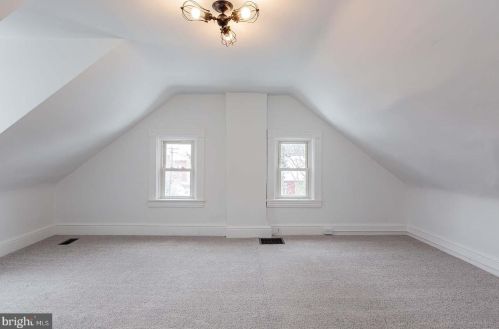 535 Strawberry St, Lancaster PA  17602-4466 exterior