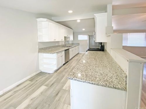 11868 Poes St, Anaheim CA  92804-6780 exterior