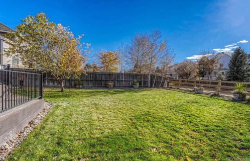 6051 Valdai Way, Aurora CO 80015-6521 exterior