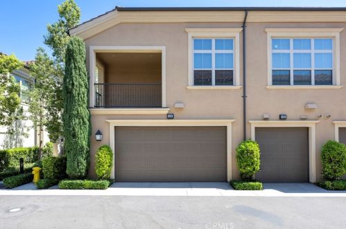 124 Overbrook, Irvine CA  92620-2177 exterior