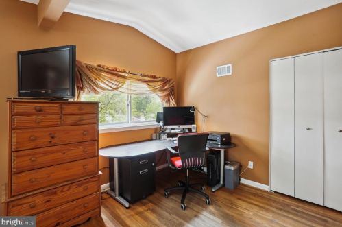 412 Sisson Ct, Silver Spring MD 20902-3151 exterior