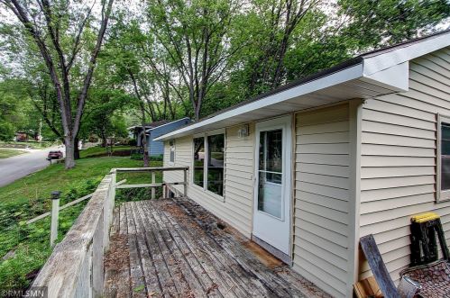 1558 Birchwood Dr, Red Wing, MN 55066-3012