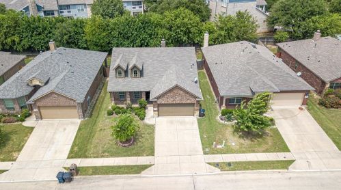 6673 Friendsway Dr, Fort Worth TX  76137-7541 exterior