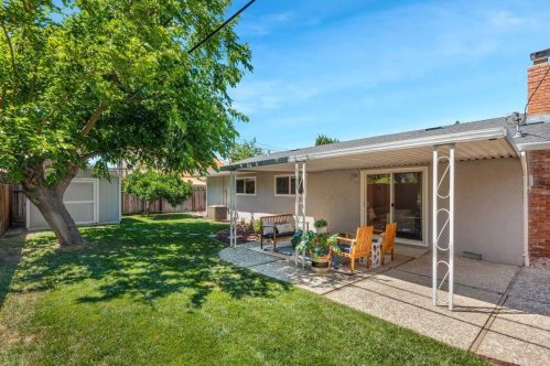 2554 Huron Dr, Concord CA  94519-2035 exterior