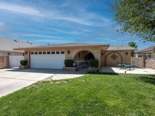 27488 Lakeview Dr, Helendale, CA