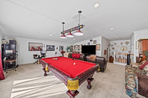 11364 Pondhurst Way, Riverside CA  92505-3471 exterior