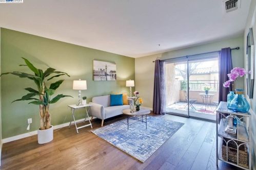 755 Watson Canyon Ct, San Ramon, CA 94582-9010