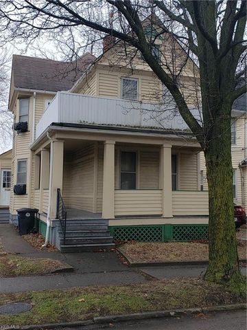 7214 Hecker Ave, Cleveland OH  44103-1947 exterior