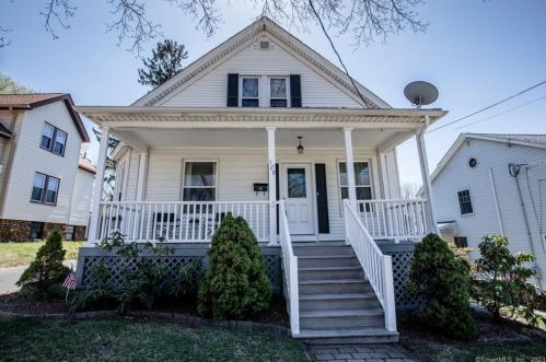 129 High St, Wallingford, CT 06492-3169