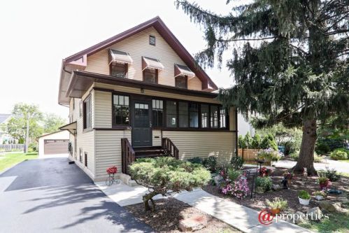 143 Pine St, Elmhurst, IL 60126-2933