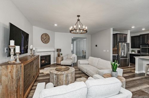 27938 Clifton Pl, Denver CO  80016 exterior