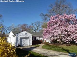108 Jefferson Ave, Emerson, NJ 07630-1233