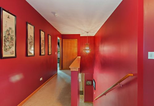 313 Century Dr, Pingree Grove IL  60140-4013 exterior