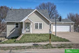 802 Jewell Rd, Bellevue, NE 68005-2649