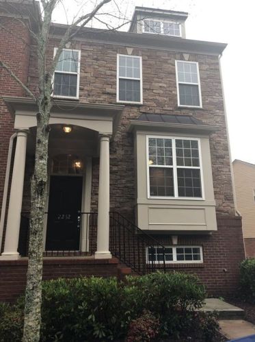 2252 Limehurst Dr, Atlanta GA  30319-5724 exterior