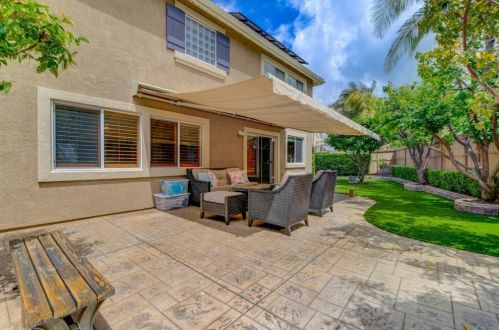4307 Meadow Spring Way, Oceanside CA  92057-6536 exterior