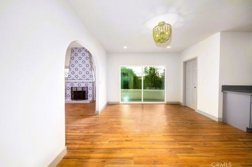 5743 Magnolia Ave, Riverside CA  92506-1824 exterior