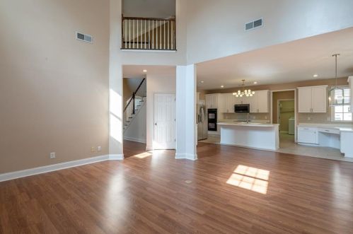 275 Lawrence Pl, Atlanta GA  30349-1068 exterior