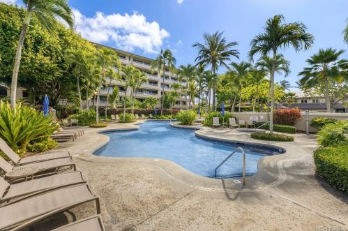 1 Keahole Pl, Honolulu HI  96825-3401 exterior