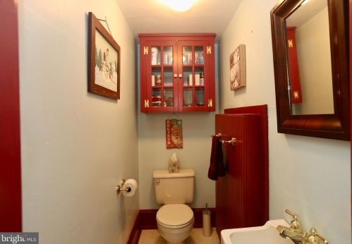 232 Holly Ave, Pitman NJ  08071-1257 exterior