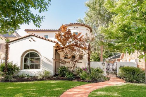 3817 Bunting Ave, Fort Worth, TX 76107-2608