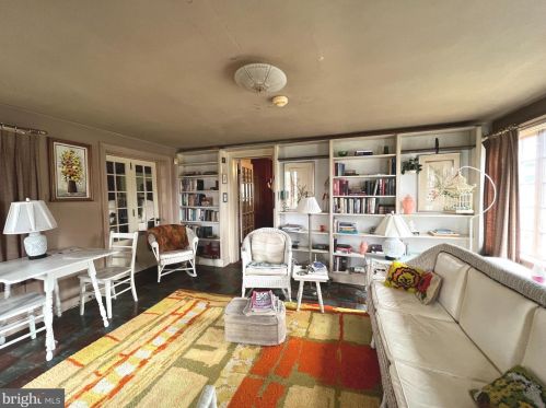 33 Alters Rd, Carlisle, PA 17015-8969