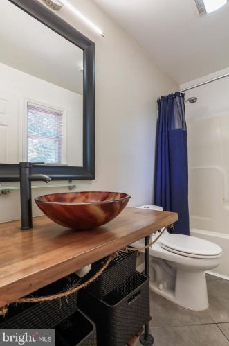 351 Cub Run Ln, Harpers Ferry WV 25425-6476 exterior