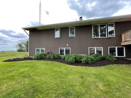 409 Swanson Rd, Sycamore IL  60178-1126 exterior