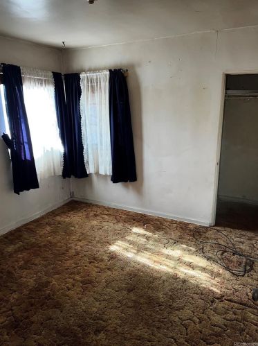 4860 Logan St, Englewood CO 80113-6843 exterior