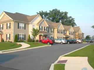 1376 Hammon Ave, Ephrata PA  17522-2917 exterior