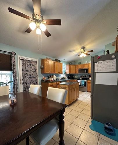 12 Tamarack Cir, Killingly CT  06241-1238 exterior