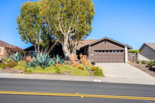 1820 Hunsaker St, Oceanside, CA 92054-5630
