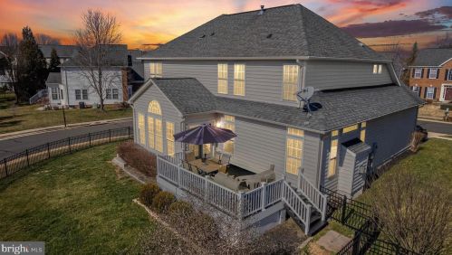 6808 Mandalay Ct, Gainesville, VA 20155-4493