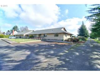1060 Park St, Carlton, OR 97111-9606