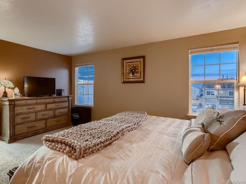 16245 Phillips Dr, Englewood CO 80112-4603 exterior