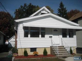33 Hall St, Clifton, NJ 07014-1806