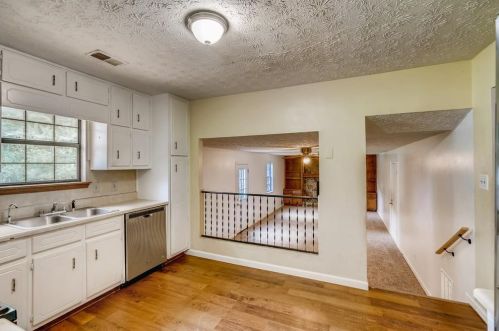 202 Farmbrook Pkwy, Stockbridge GA  30281-1157 exterior