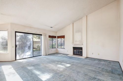 129 Gable St, Folsom, CA 95630-4638