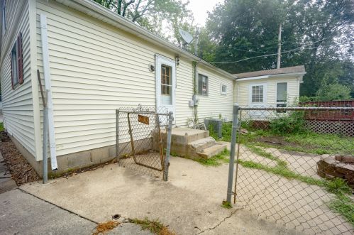 418 Home St, Sycamore IL  60178-2208 exterior