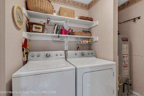 181 Old Orch Ln, Tinton Falls NJ 07712-2570 exterior