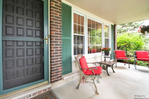 1530 Fernandez Ave, Arlington Hts, IL 60005-3547