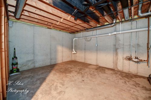 708 Bay Shore Dr, Pingree Grove IL  60140-9144 exterior