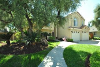 397 Salmon River Dr, Fresno, CA 93730-0649