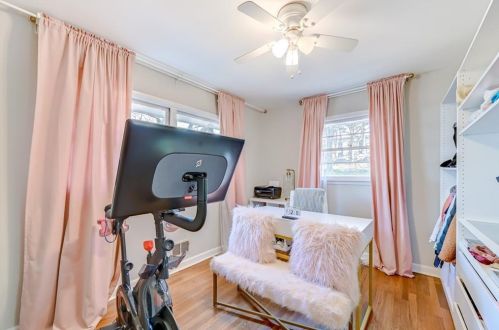 2566 Dewey Ave, Atlanta GA  30344-1048 exterior