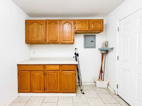 17921 Cole Ave, Riverside CA  92508-9728 exterior