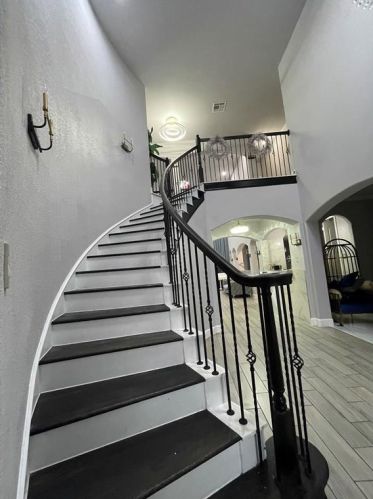 407 Round Lake Dr, Richmond TX  77469 exterior